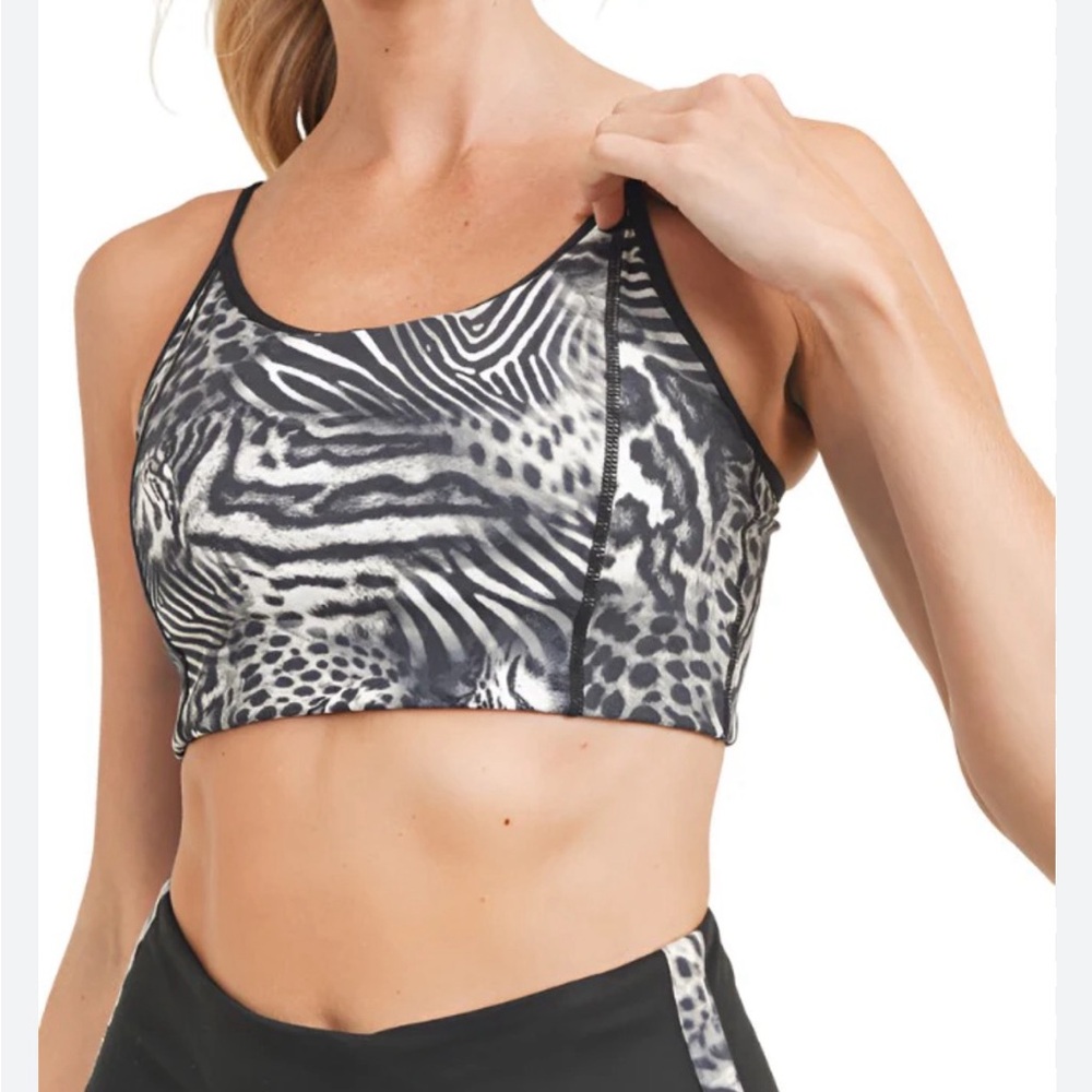 Mono B Women's Black  White Animal Print Sports Bra. Small. Great Condition